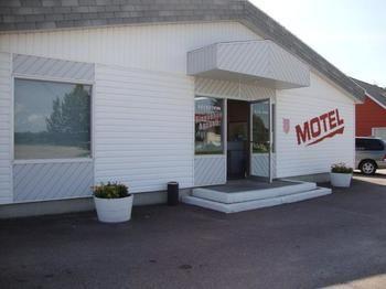 Motel De La Riviere Saint-Félicien Extérieur photo